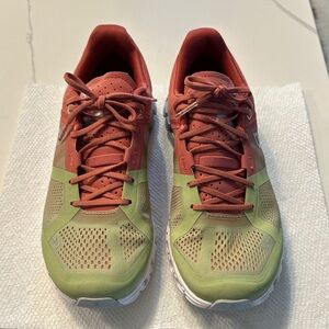 Women's On Cloud 6 Athletic Shoes in Coral and Light Green